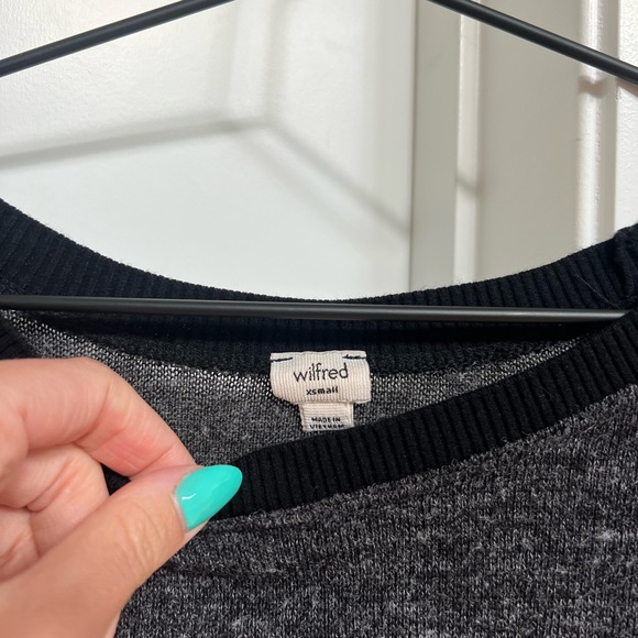 Aritzia Wilfred Sweater XS - Picture 3 of 4